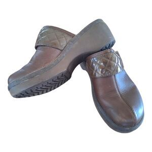 Crocs Cobbler Quilt Women's Size 9 Brown Leather Platform Clog Shoes Comfort